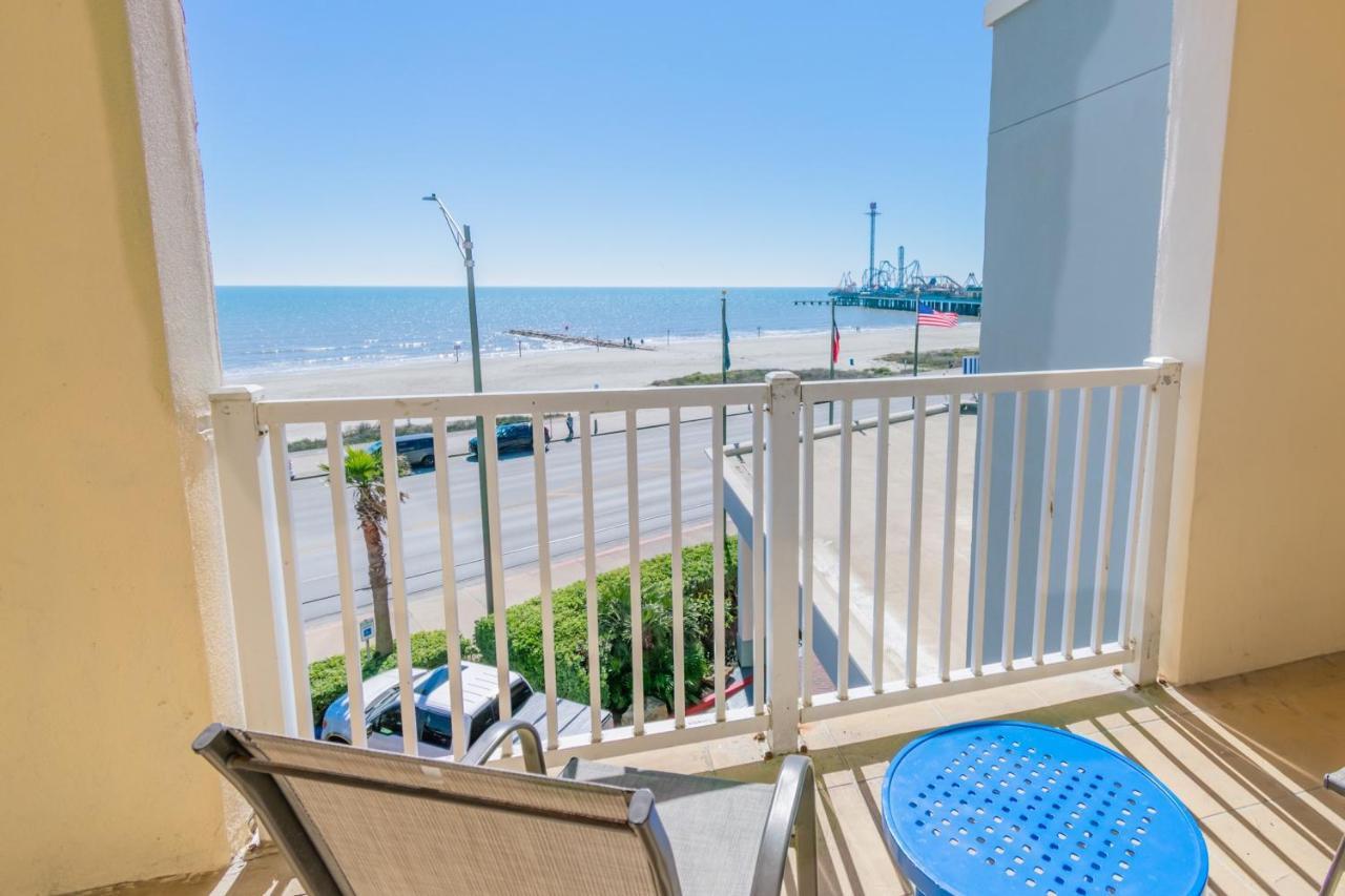 Clarion Pointe Galveston Seawall Hotel Exterior photo