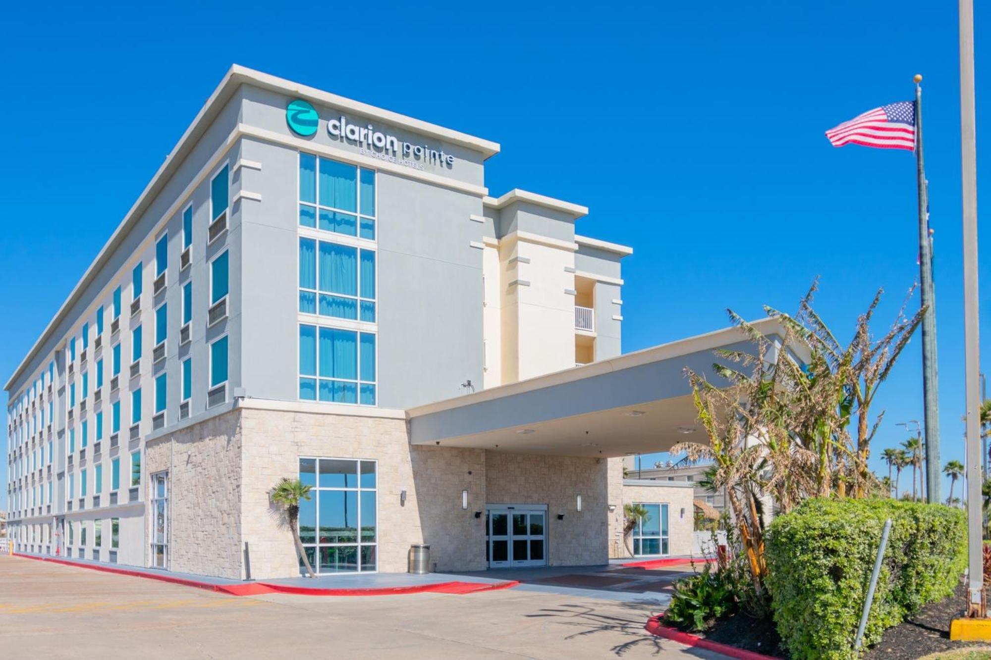 Clarion Pointe Galveston Seawall Hotel Exterior photo