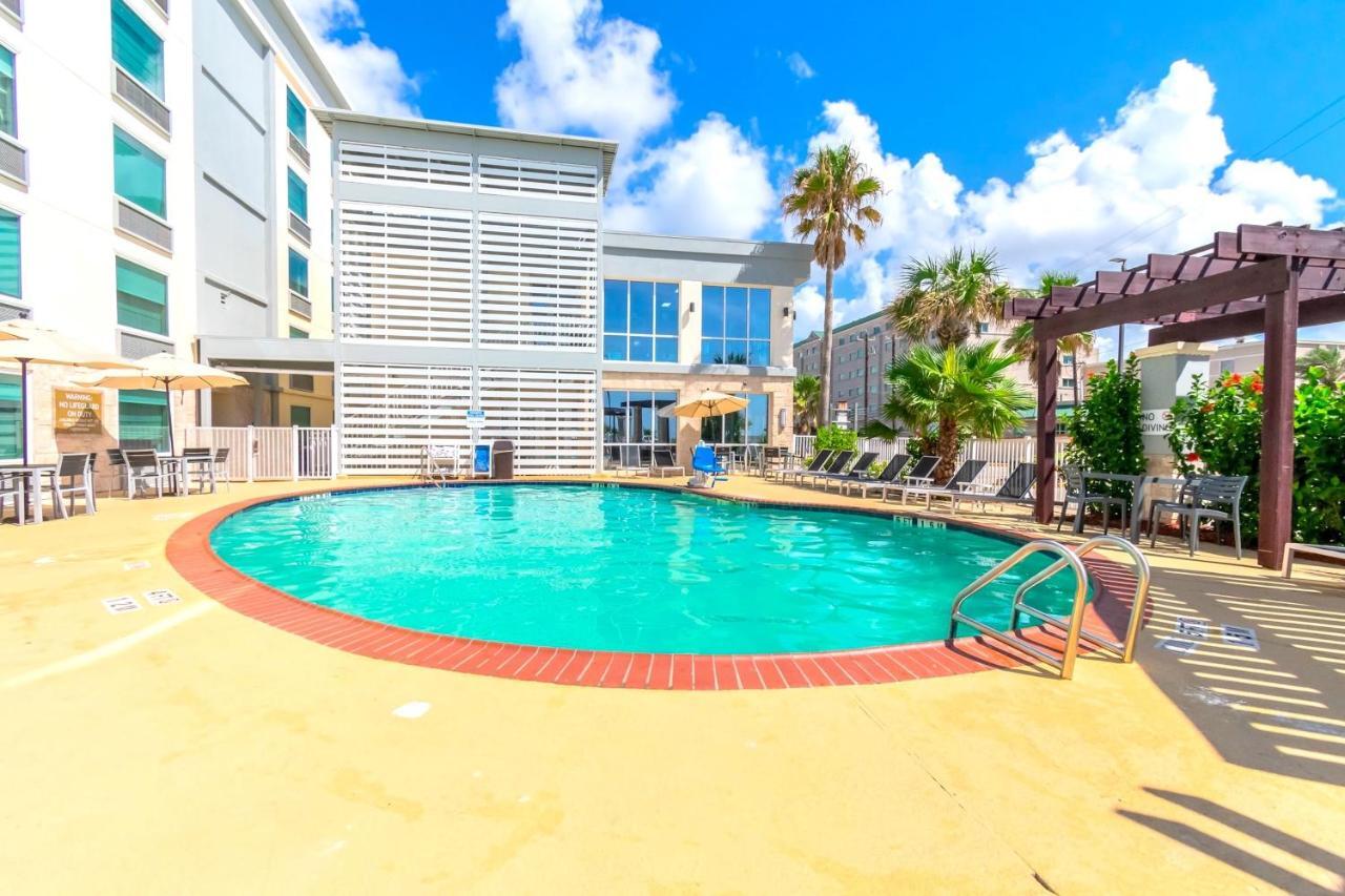 Clarion Pointe Galveston Seawall Hotel Exterior photo